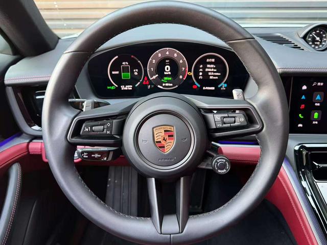 Porsche Panamera 2025 thumb 9