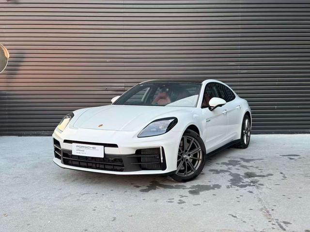Porsche Panamera 2025 thumb 12