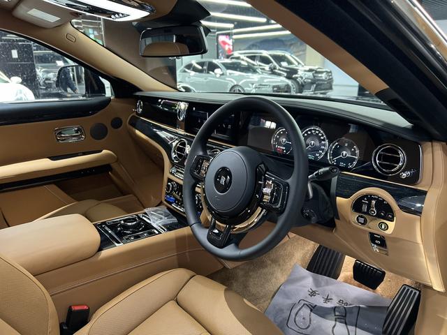 Rolls-Royce Ghost 2021 thumb 6