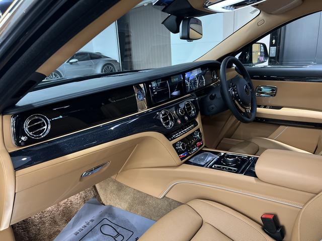 Rolls-Royce Ghost 2021 thumb 8