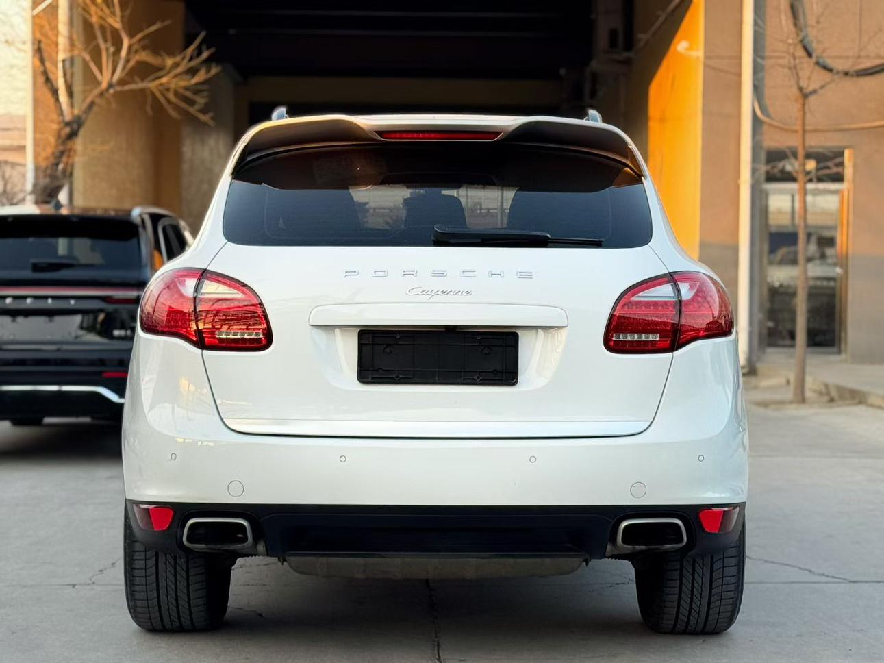 Porsche Cayenne 2014 thumb 3