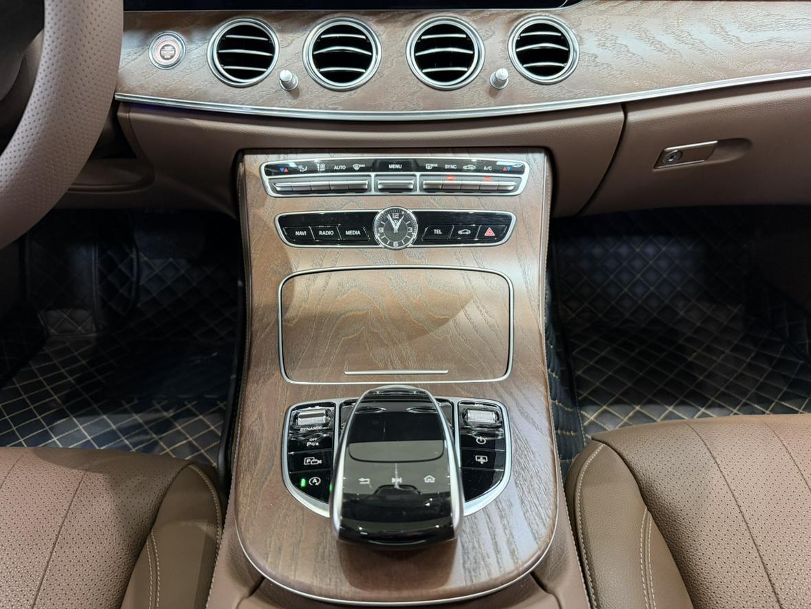 Mercedes-Benz E-Class 2018 thumb 3