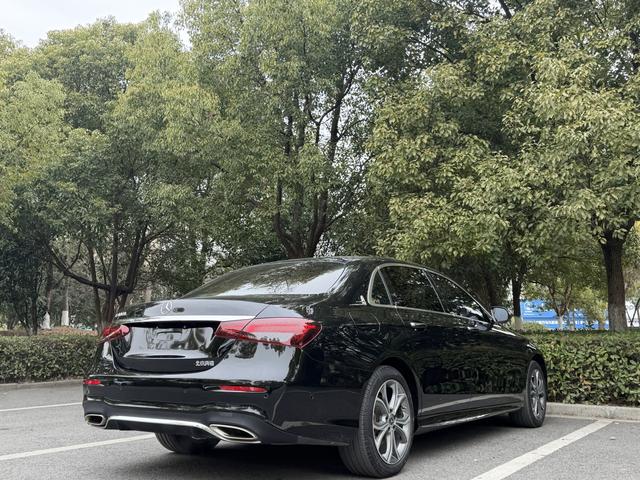 Mercedes-Benz E-Class 2022 thumb 6