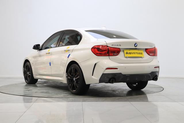 BMW 1 серии 2023 thumb 3