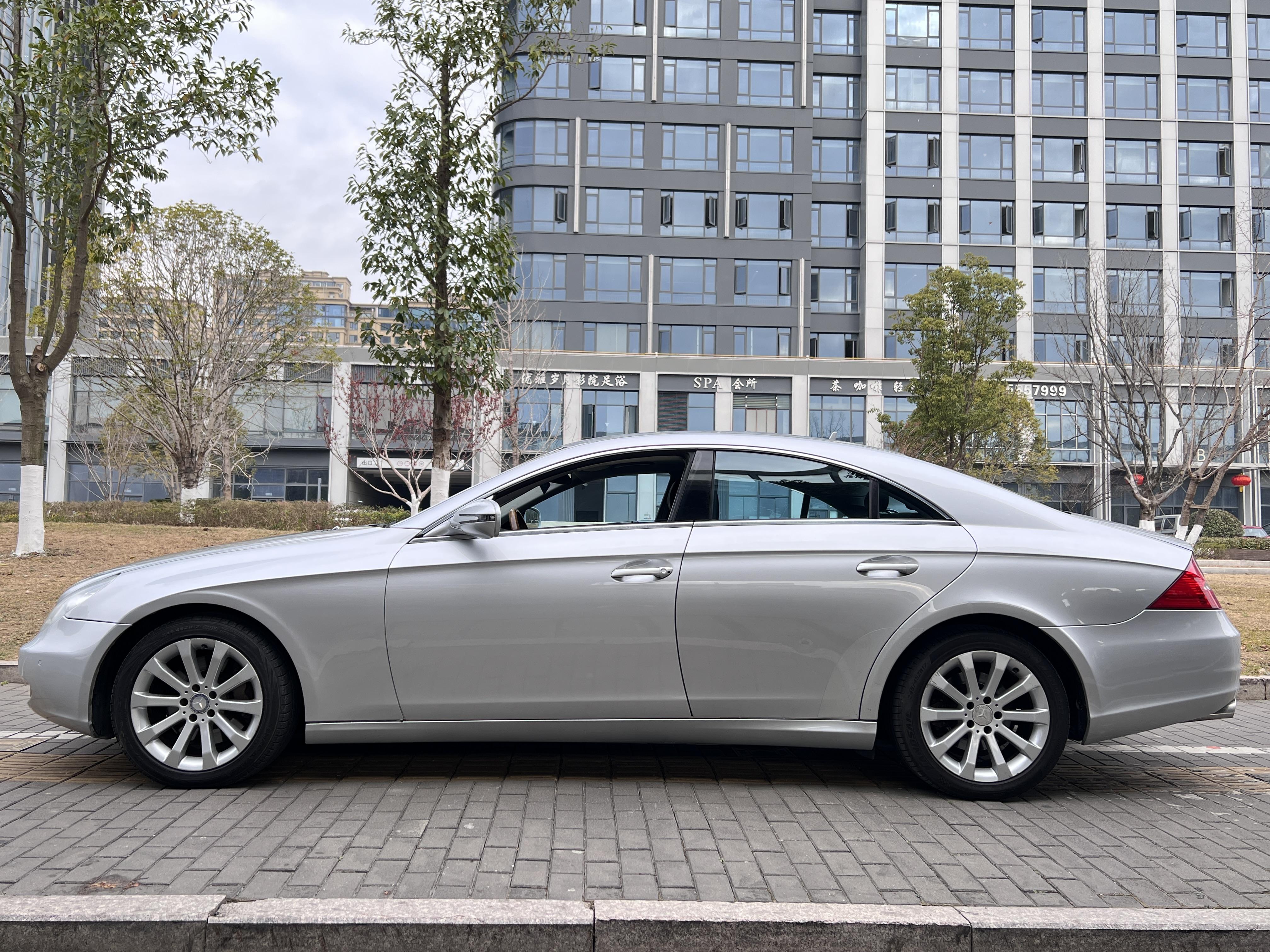 Mercedes-Benz CLS 2011 thumb 2