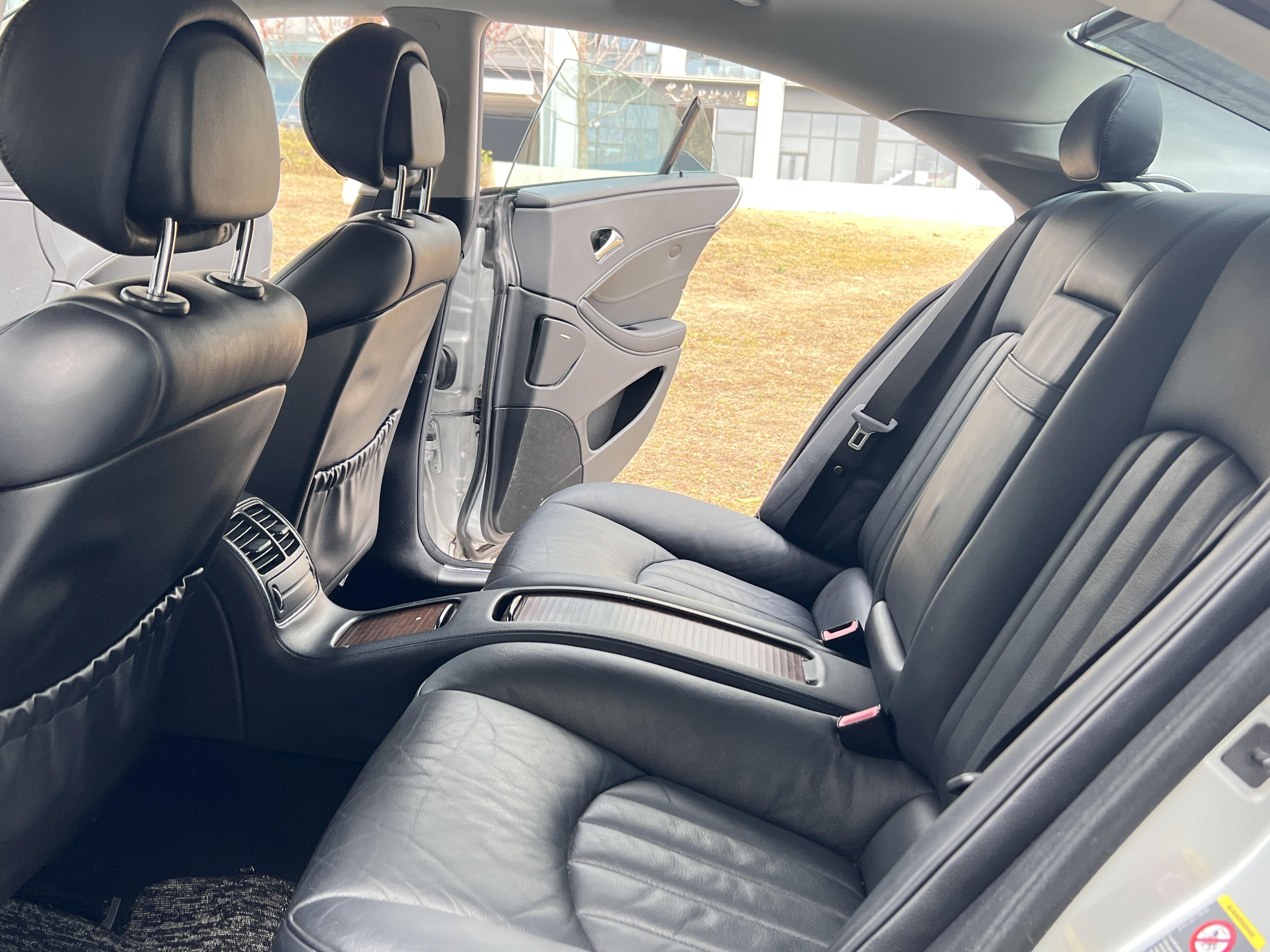 Mercedes-Benz CLS 2011 thumb 12