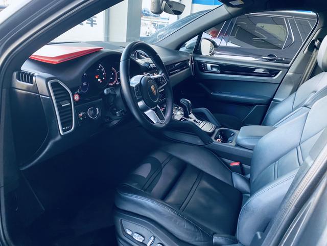 Porsche Cayenne 2019 thumb 2