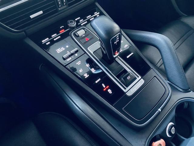 Porsche Cayenne 2019 thumb 7