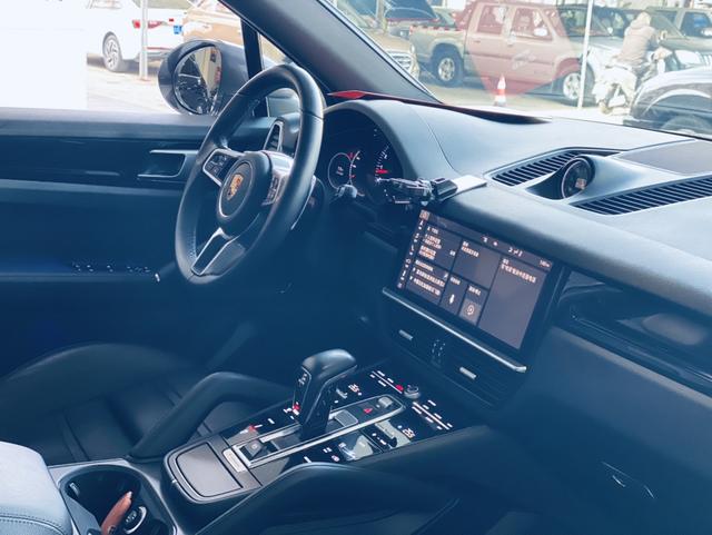 Porsche Cayenne 2019 thumb 11