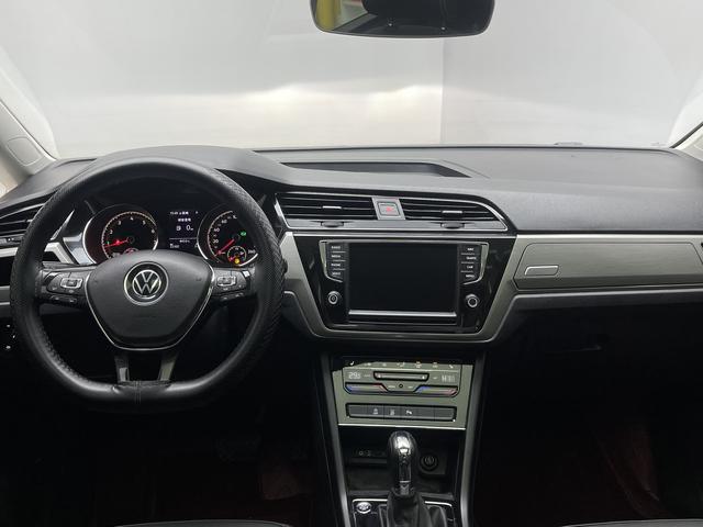 Volkswagen Touran 2021 thumb 6