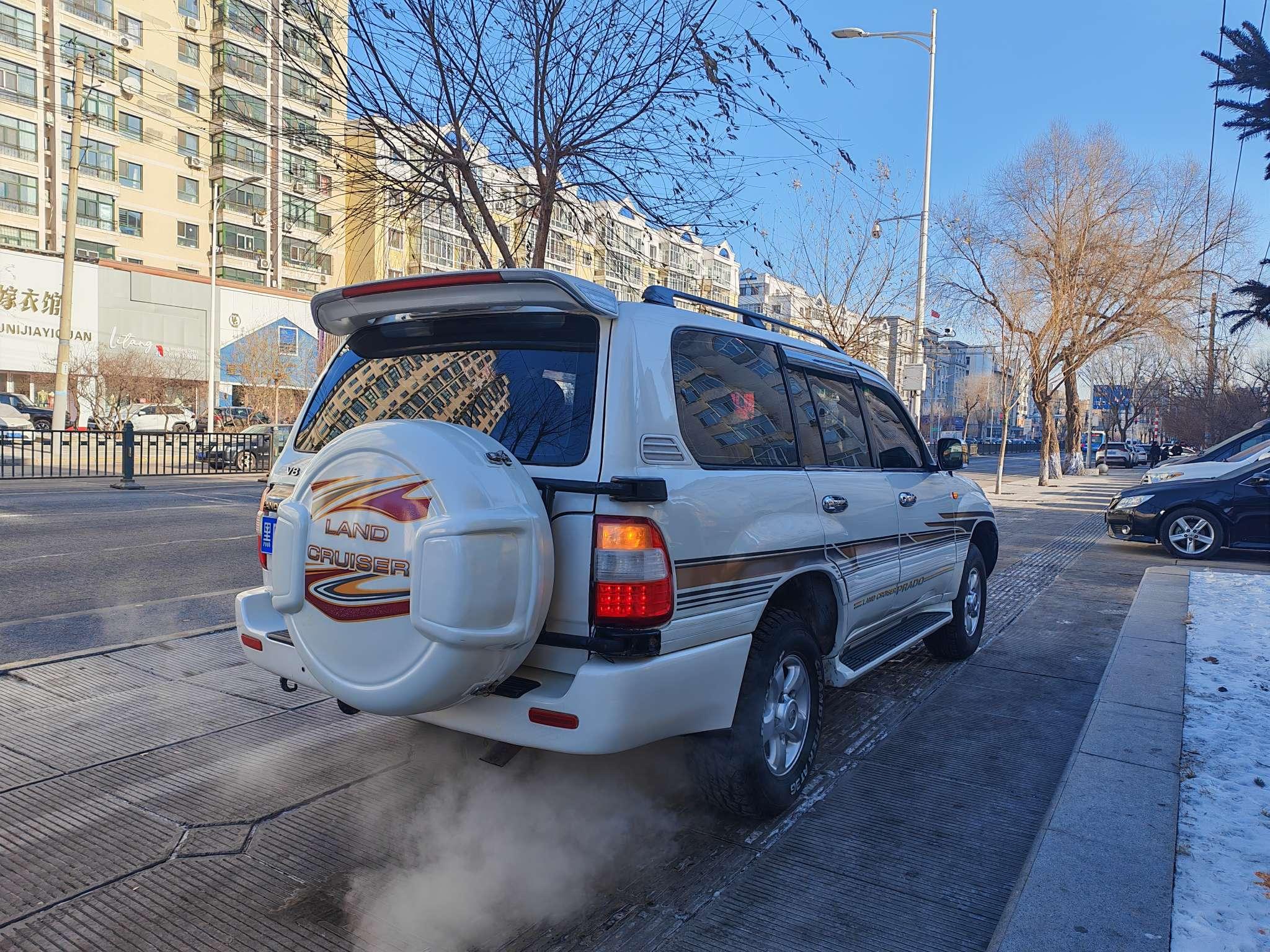 Toyota Land Cruiser 2002 thumb 3