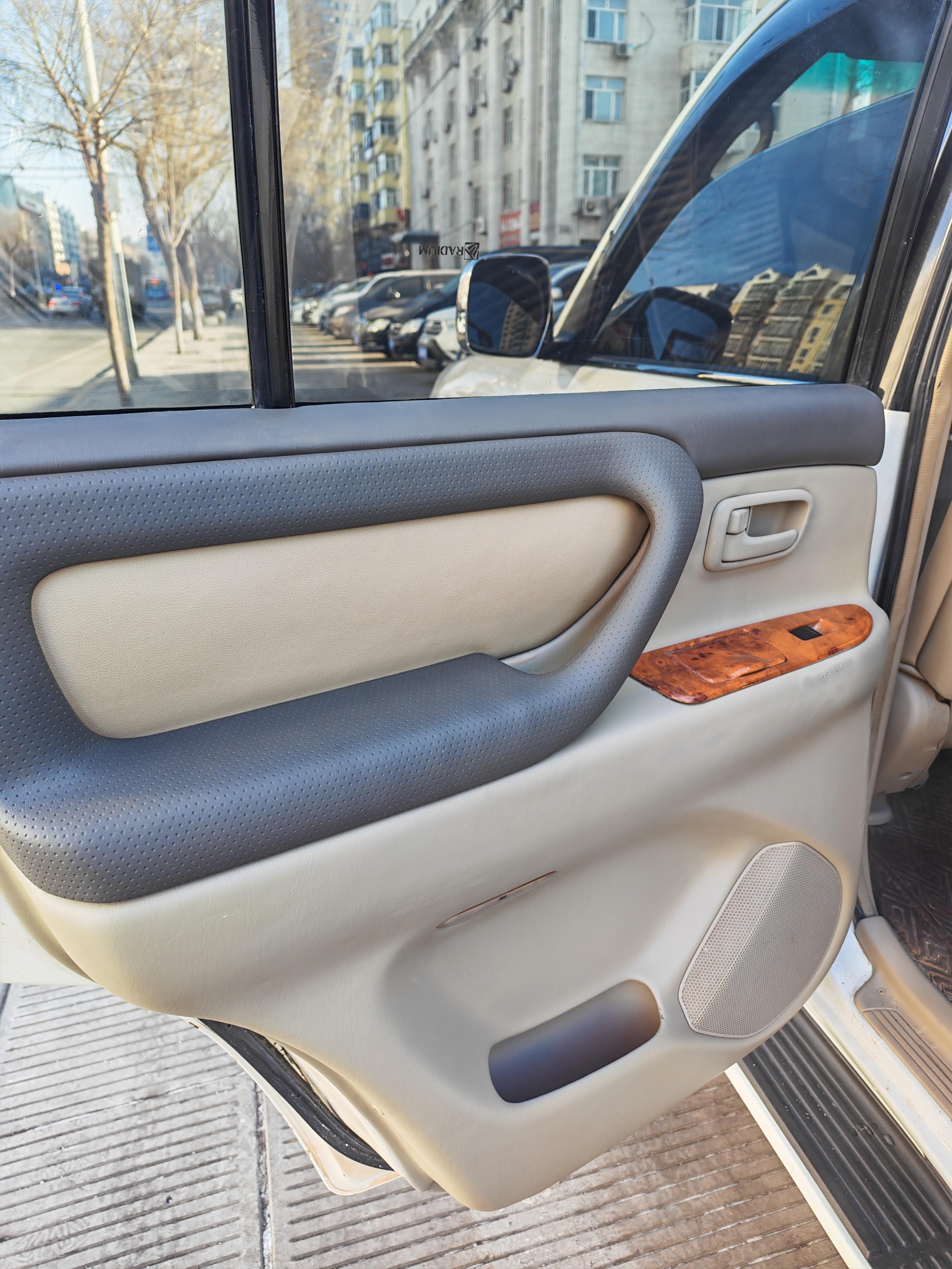 Toyota Land Cruiser 2002 thumb 9