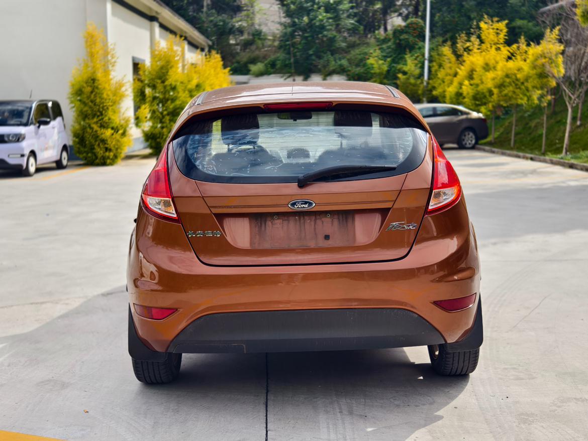 Ford Fiesta 2014 thumb 4