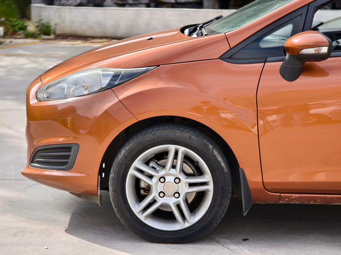 Ford Fiesta 2014 thumb 11