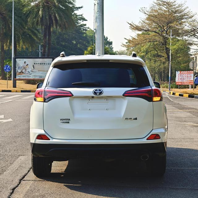 Toyota RAV4 2019 thumb 5