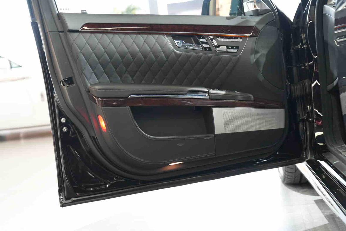Mercedes-Benz S-Class 2012 thumb 7