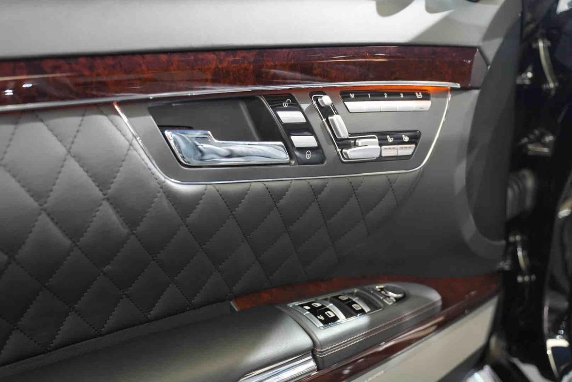 Mercedes-Benz S-Class 2012 thumb 8