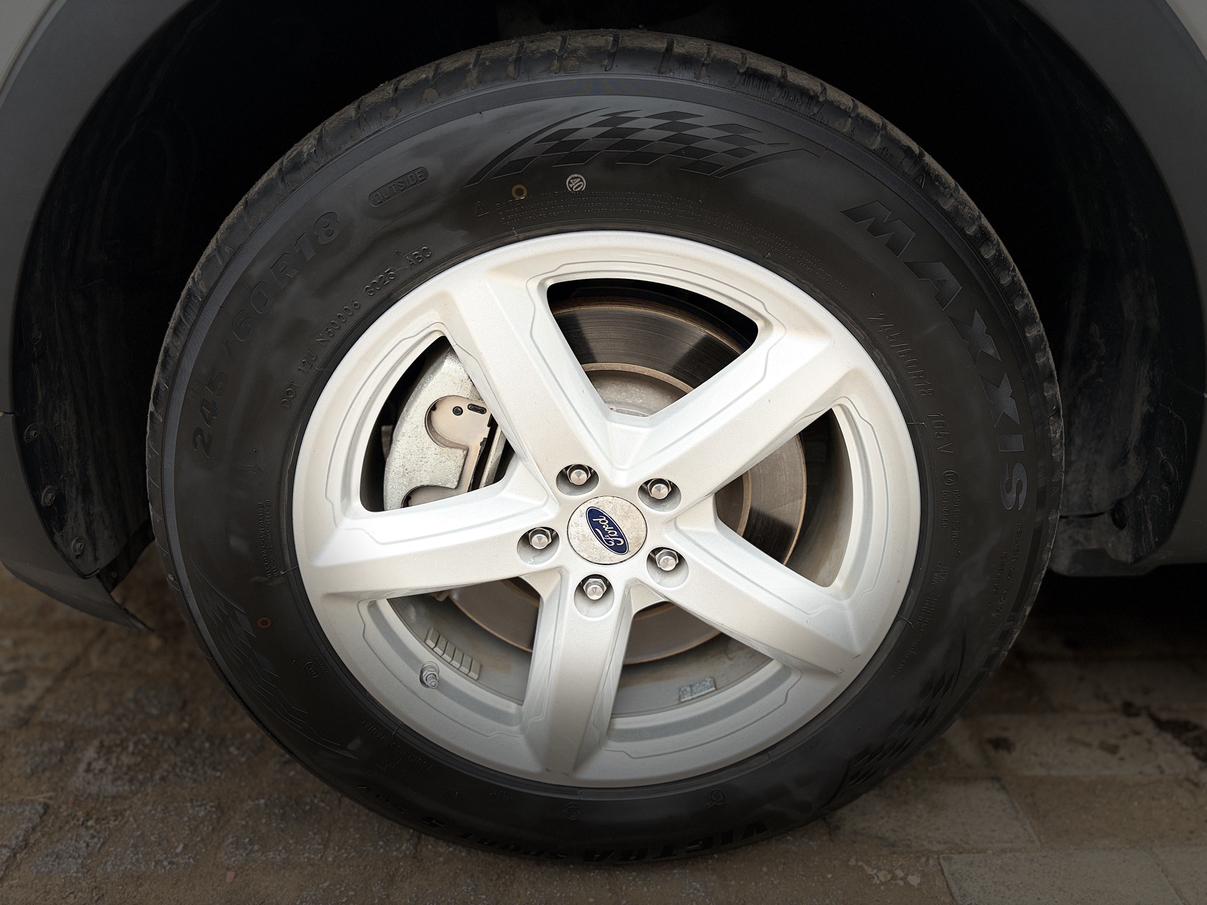 Ford Explorer 2017 thumb 12