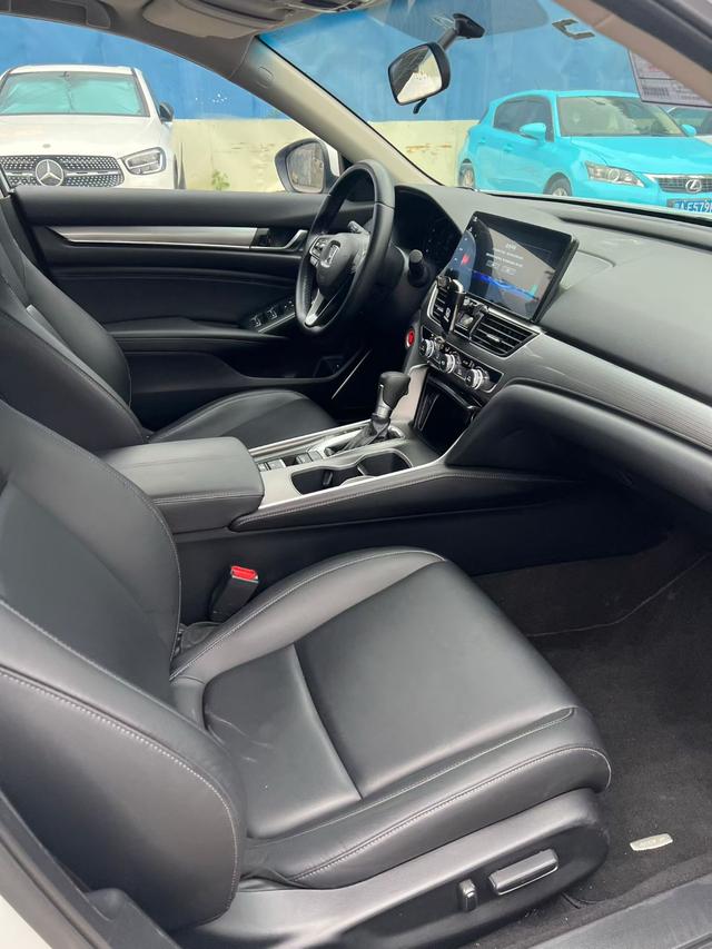 Honda Accord 2022 thumb 2