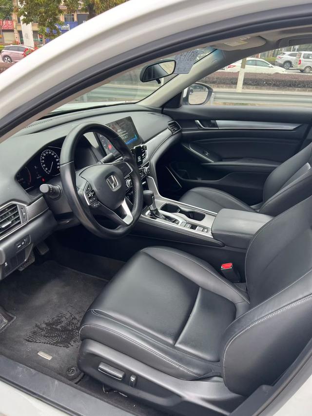 Honda Accord 2022 thumb 5