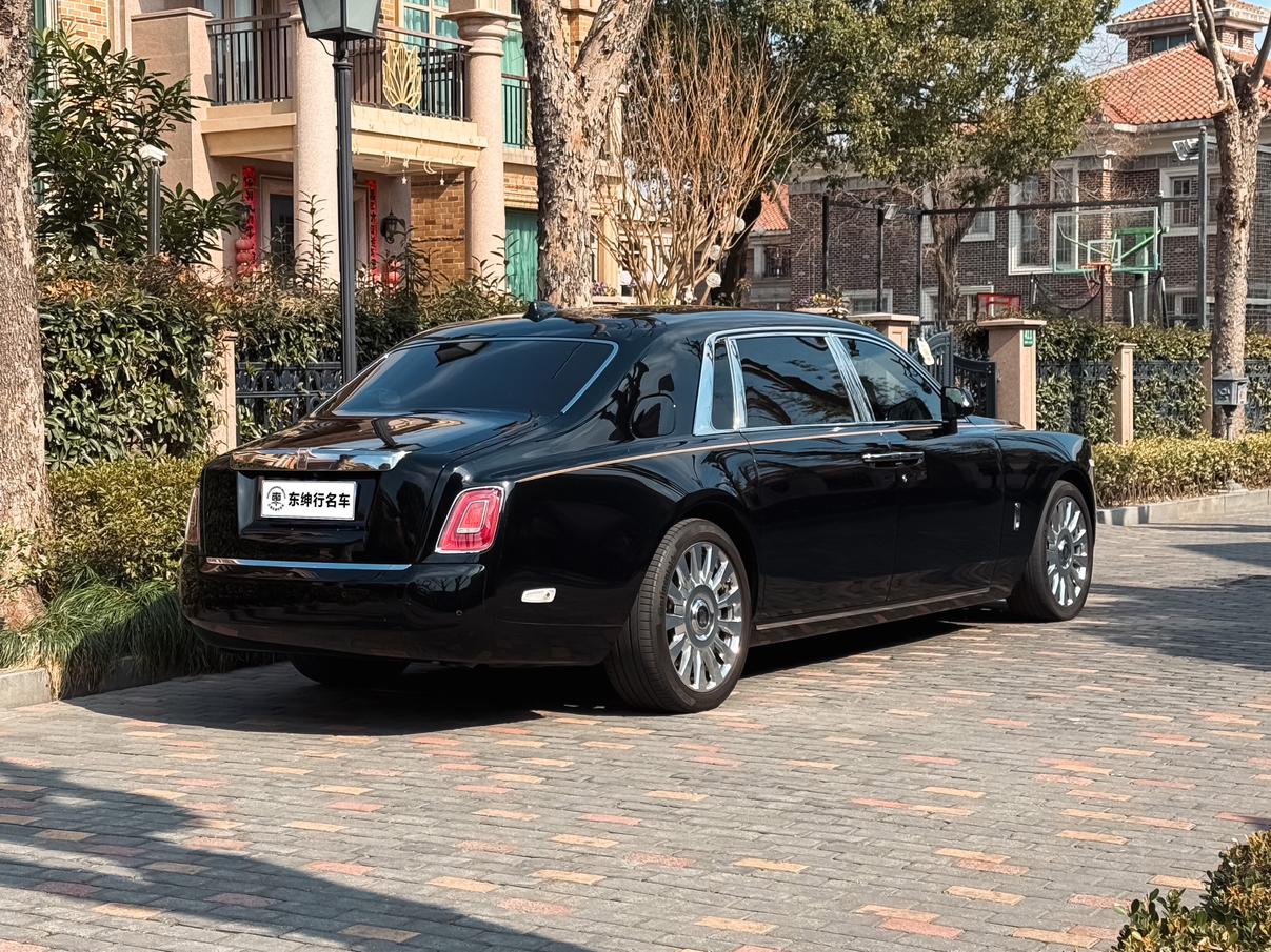 Rolls-Royce Phantom 2020 thumb 3
