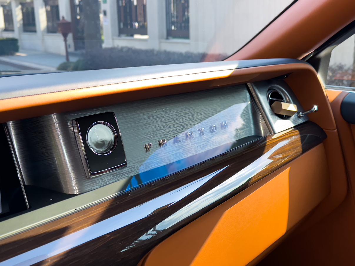 Rolls-Royce Phantom 2020 thumb 12