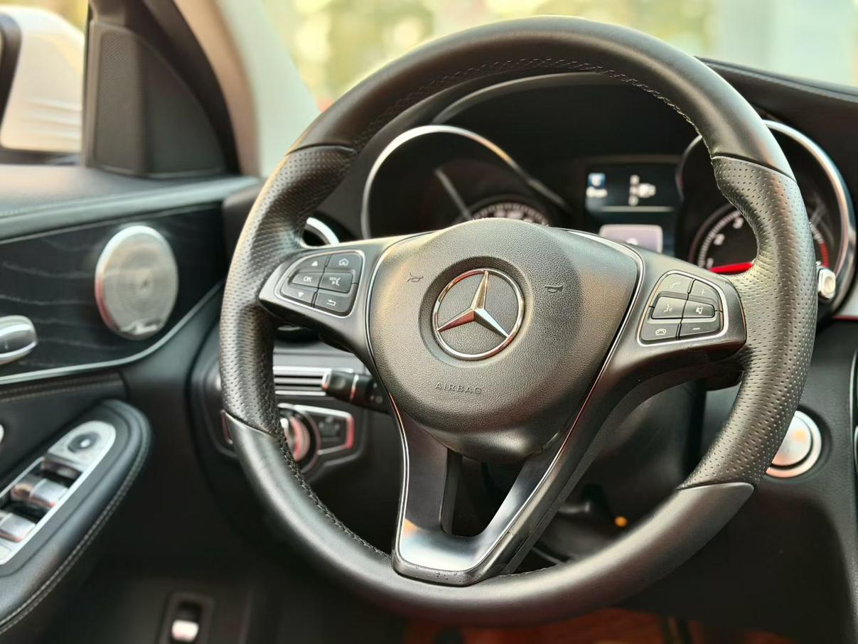 Mercedes-Benz C-Class 2015 thumb 5