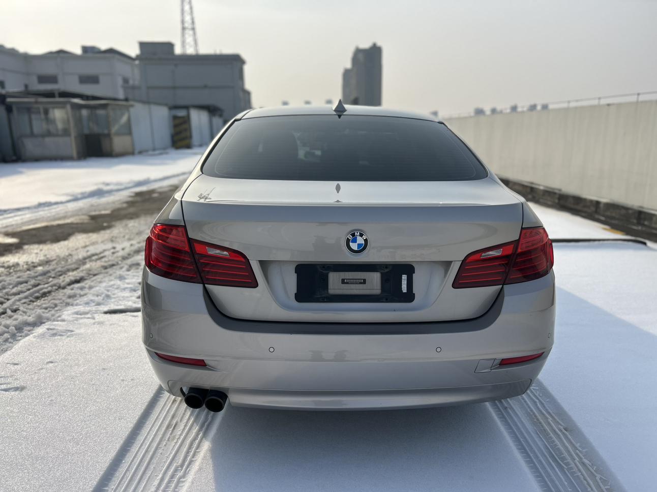 BMW 5 серии 2017 thumb 3