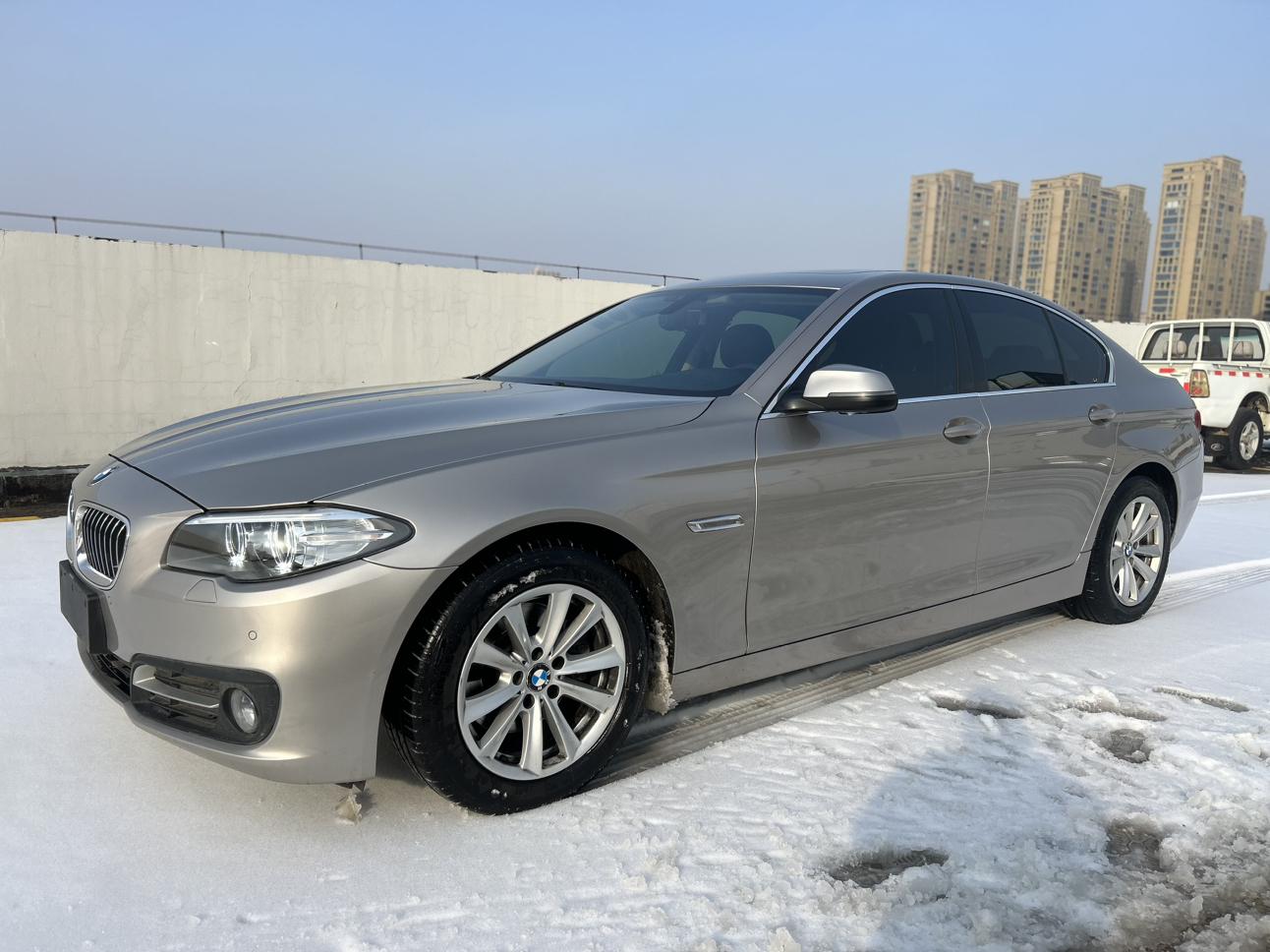 BMW 5 серии 2017 thumb 9