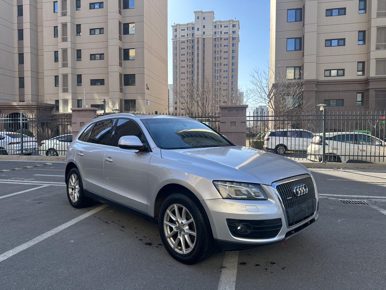 Audi Q5 2013 thumb 10