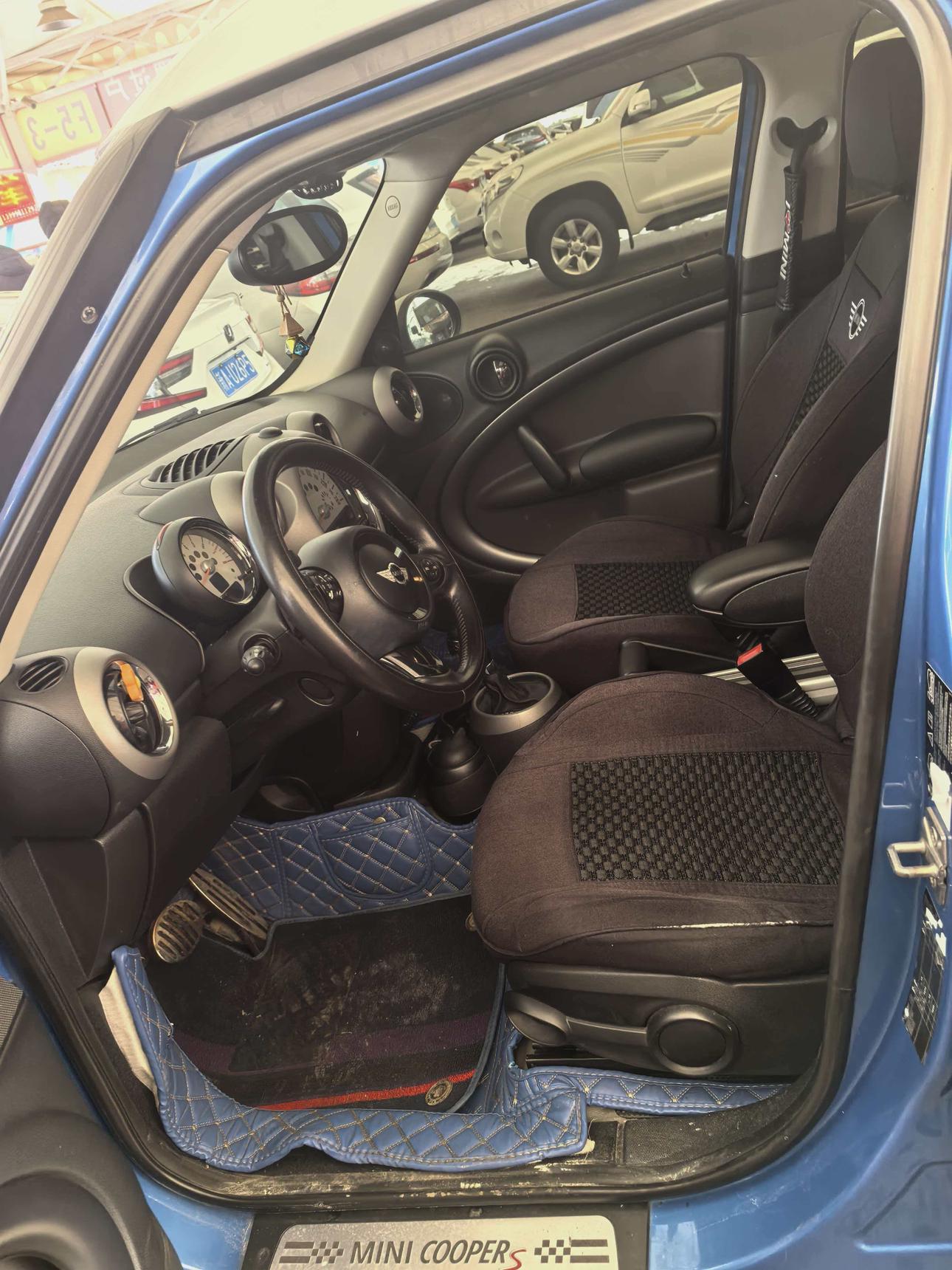 Mini Countryman 2012 thumb 5