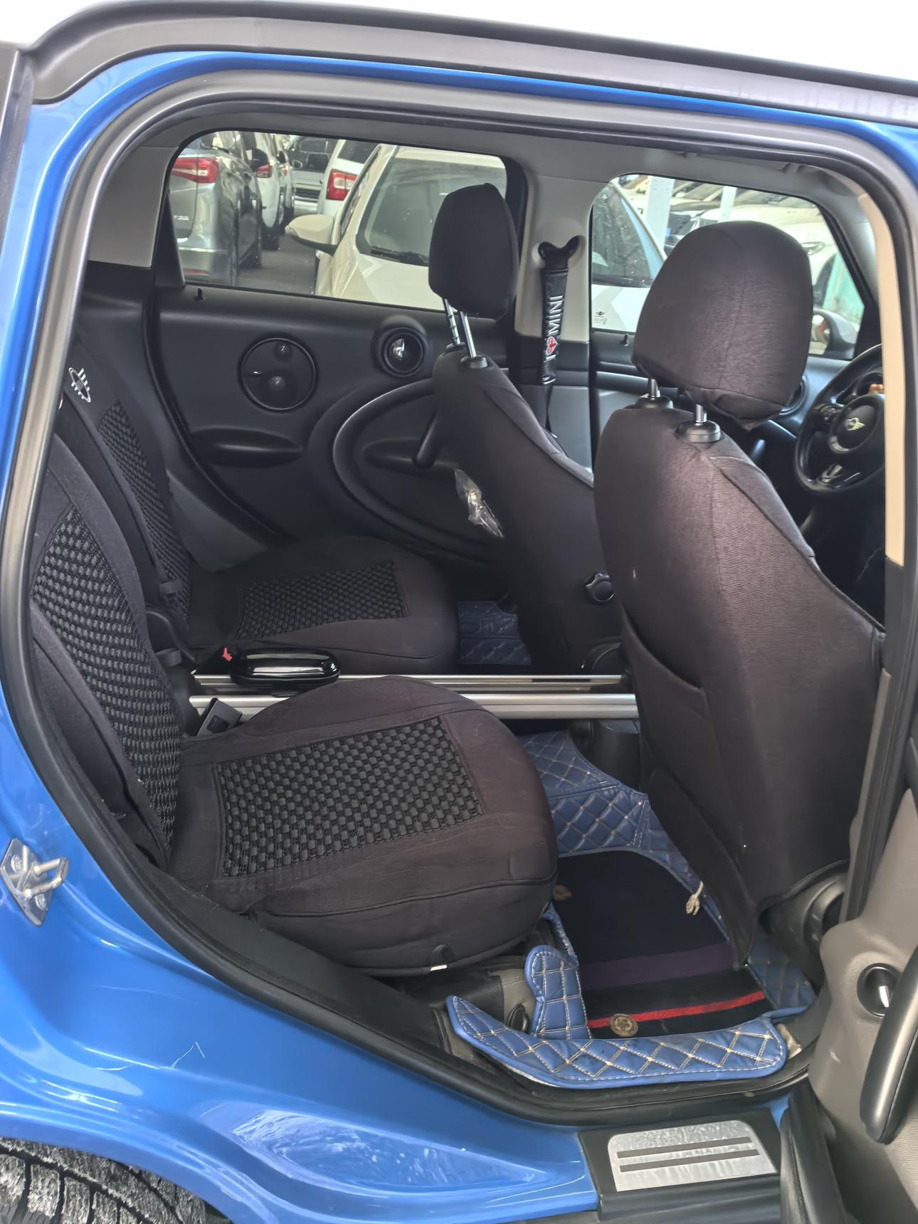 Mini Countryman 2012 thumb 7