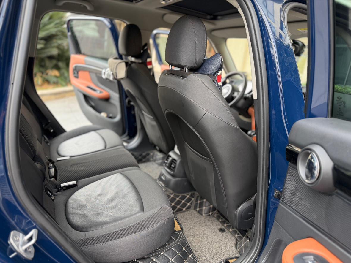 Mini Countryman 2019 thumb 8