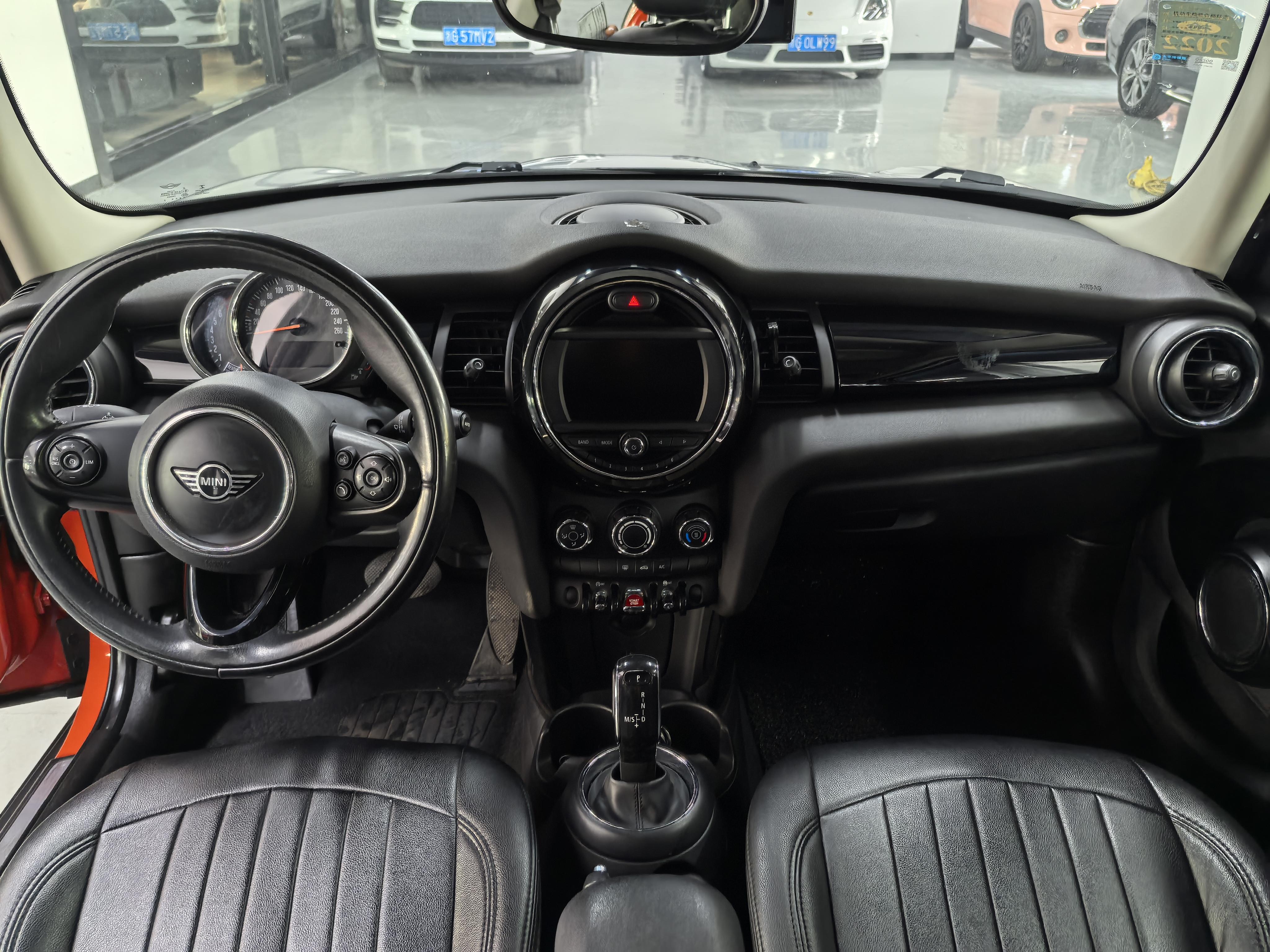 Mini Hatch 2018 thumb 6