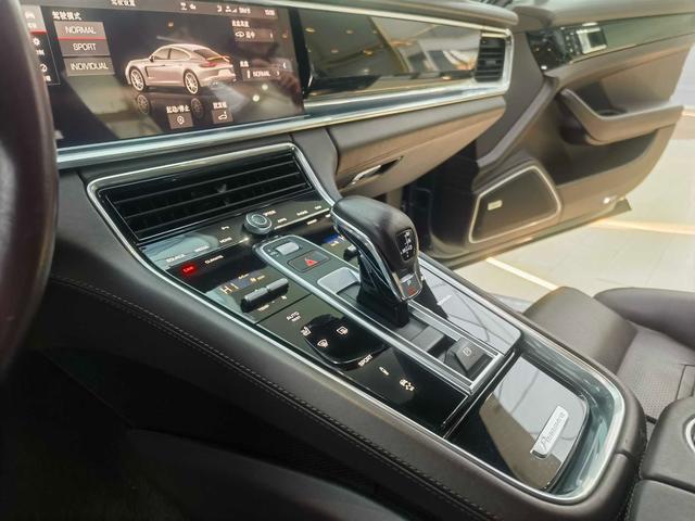 Porsche Panamera 2021 thumb 7