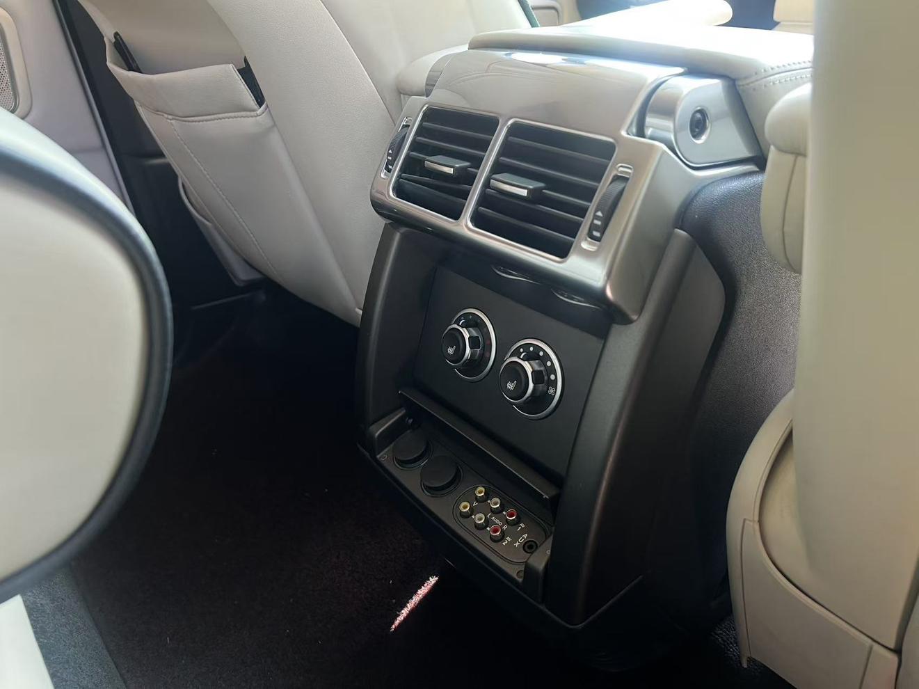 Land Rover Range Rover 2012 thumb 9