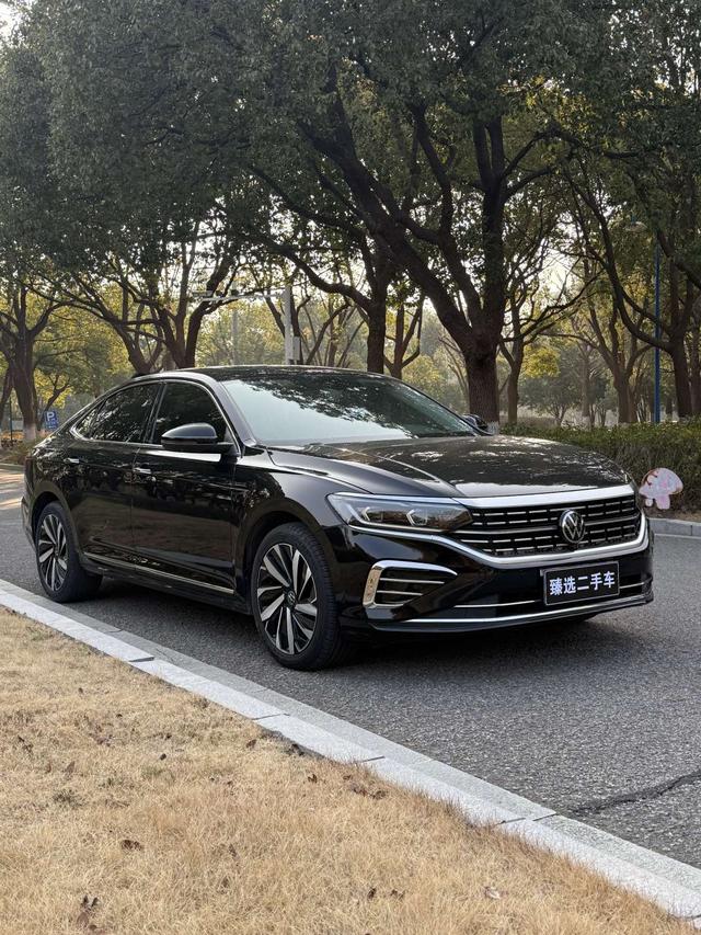 Volkswagen Passat 2022 thumb 4