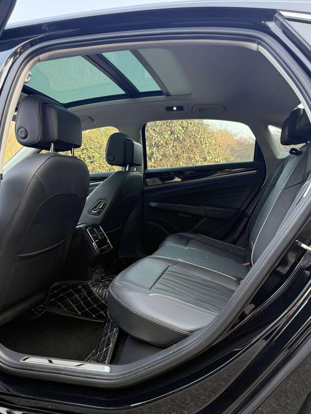 Volkswagen Passat 2022 thumb 6