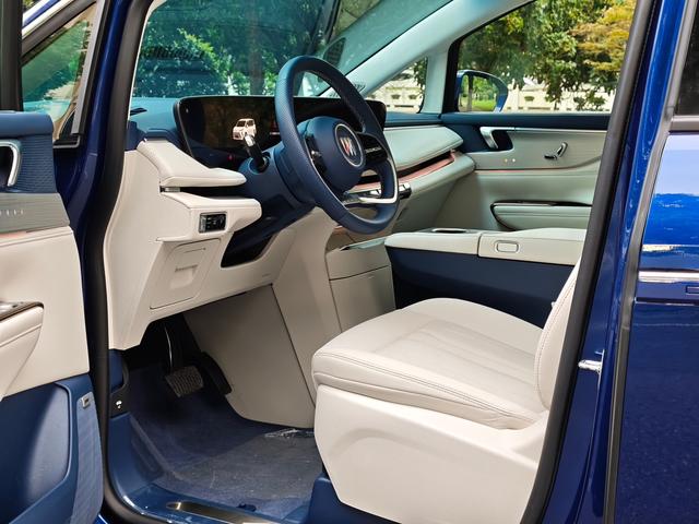 Buick GL8 2024 thumb 2