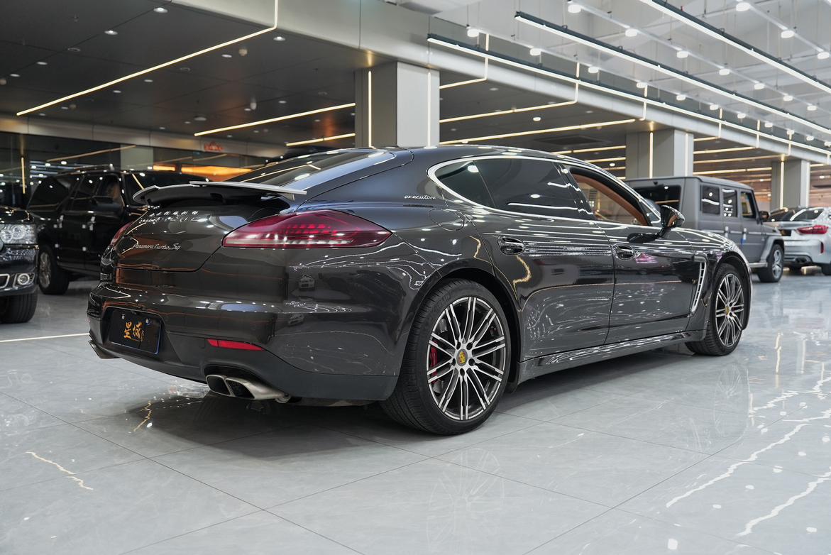 Porsche Panamera 2016 thumb 5