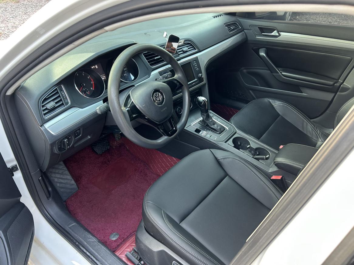 Volkswagen Lamando 2016 thumb 8