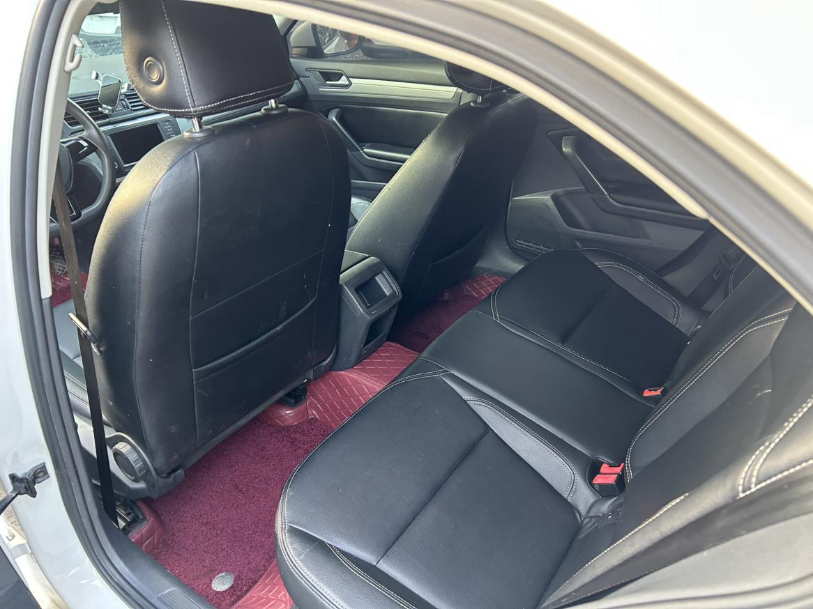 Volkswagen Lamando 2016 thumb 9