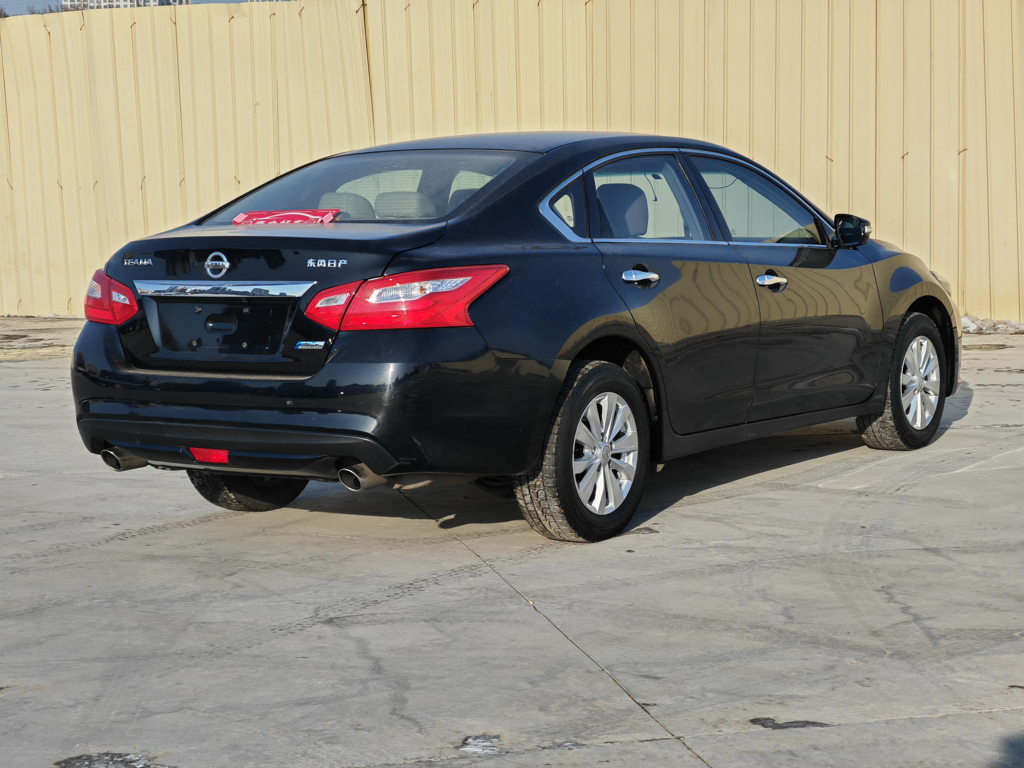 Nissan Altima 2017 thumb 4