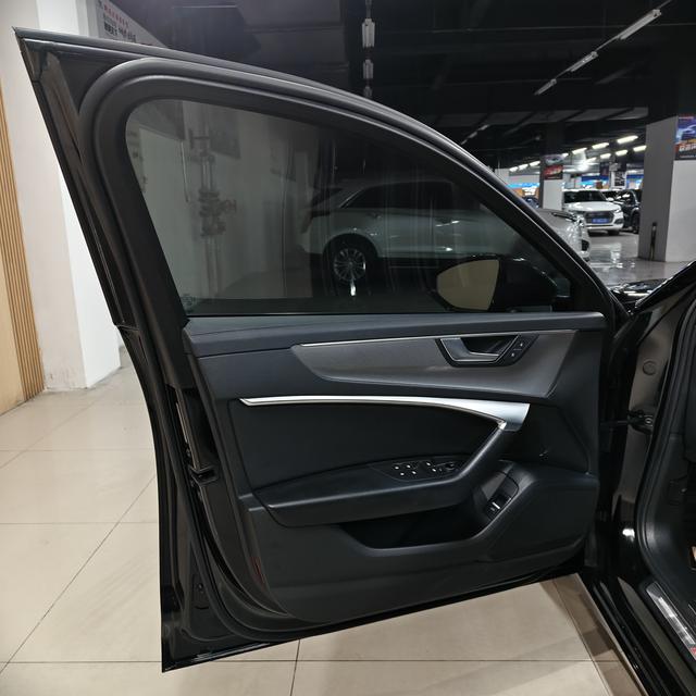 Audi A6 2023 thumb 3