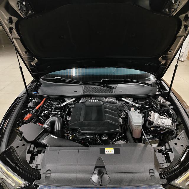 Audi A6 2023 thumb 11