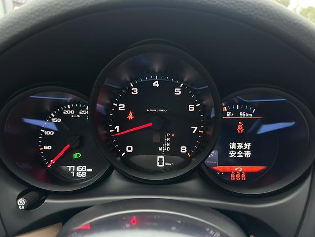 Porsche Macan 2021 thumb 6
