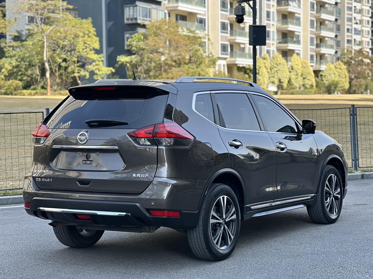 Nissan X-Trail 2021 thumb 5