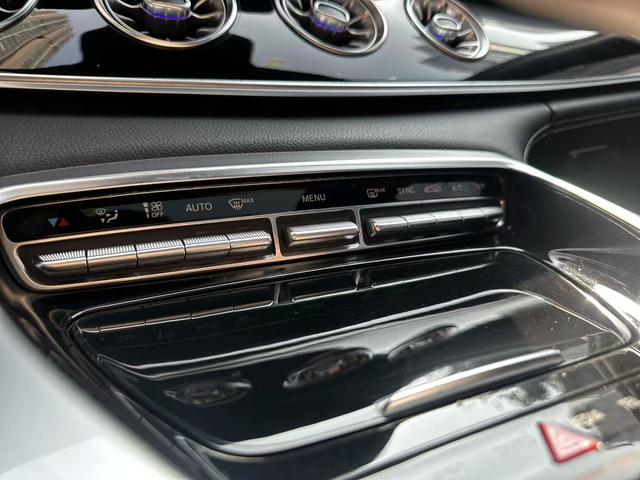 Mercedes-Benz AMG GT 2019 thumb 8