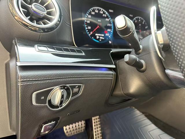 Mercedes-Benz AMG GT 2019 thumb 12