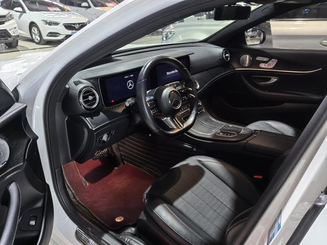 Mercedes-Benz E-Class 2021 thumb 4